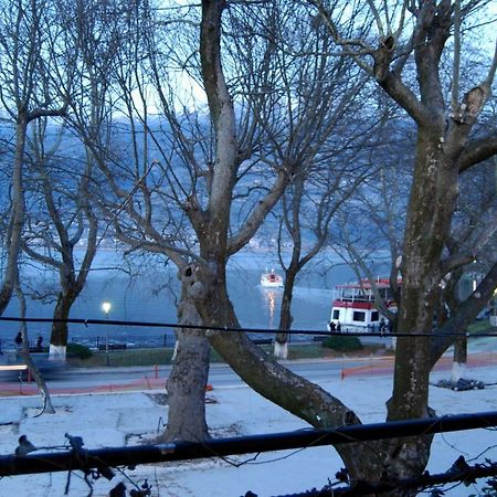 Lake View Apartment Giannina Esterno foto